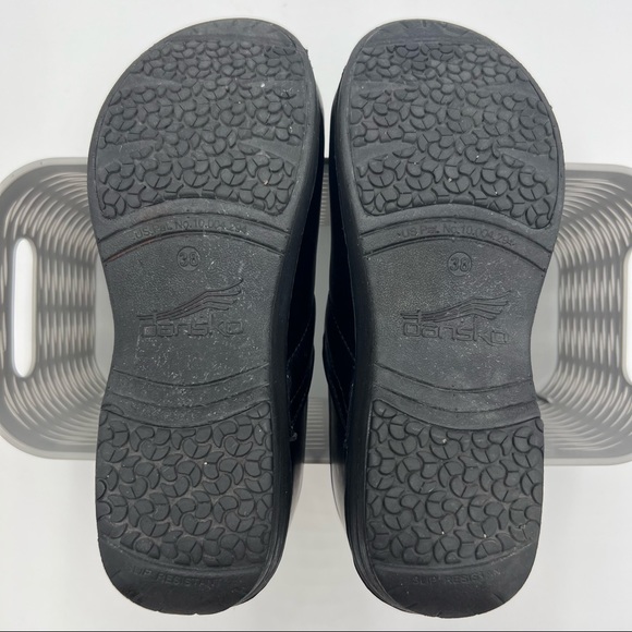 I’ve never worn! Dansko Professional XP 2.0 Clogs Matte Black Size 38 - Picture 10 of 13
